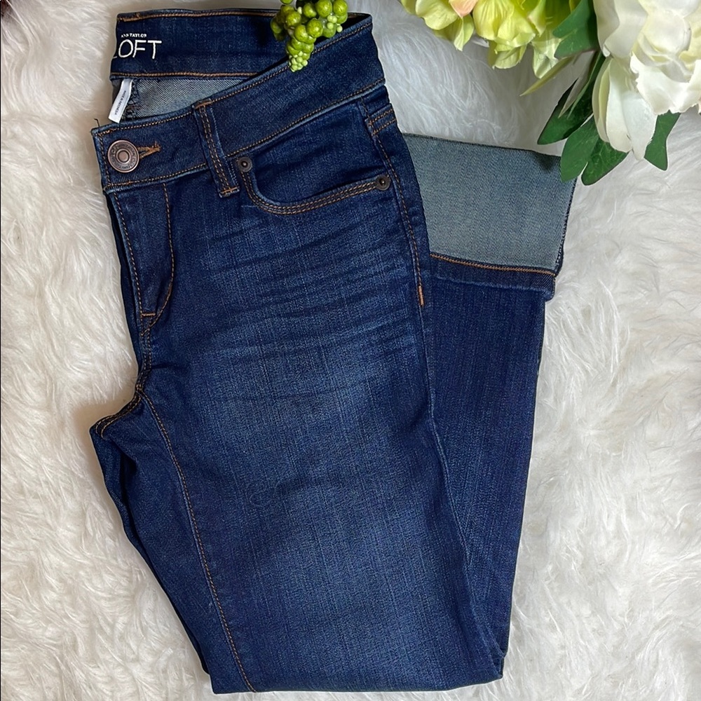 LOFT Curvy Straight Jeans